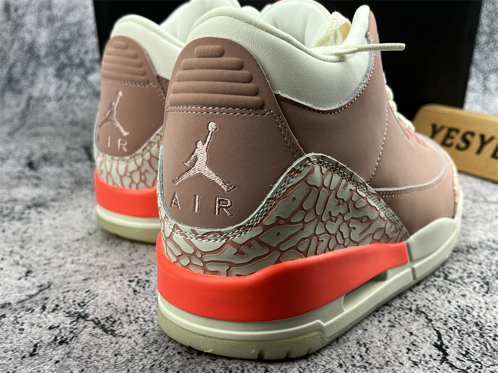 UA WMNS AIR JORDAN 3 RETRO