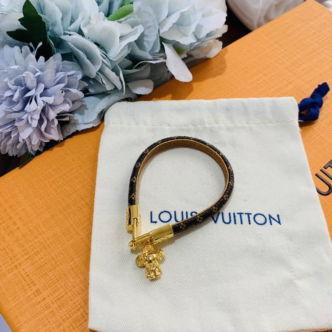 l0vis Vvtt0n bracelet