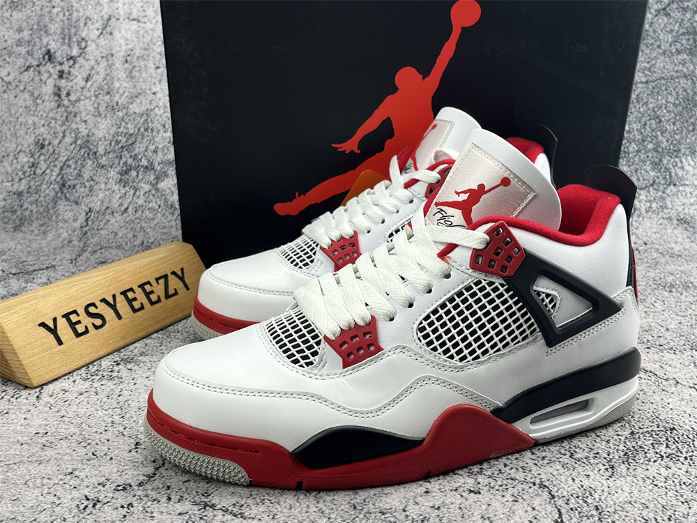 UA AIR JORDAN 4 RETRO OG