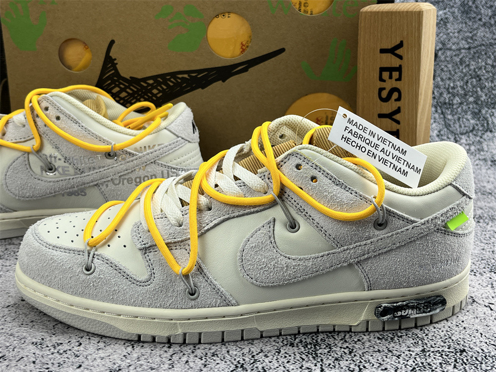 UA NIKE OFF-WHITE X DUNK LOW