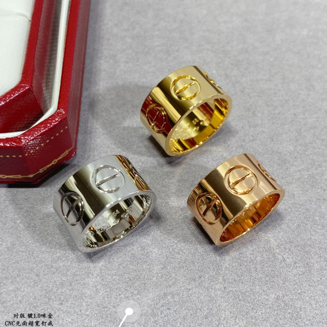 Ca*t1er polished extra wide LOVE nail ring