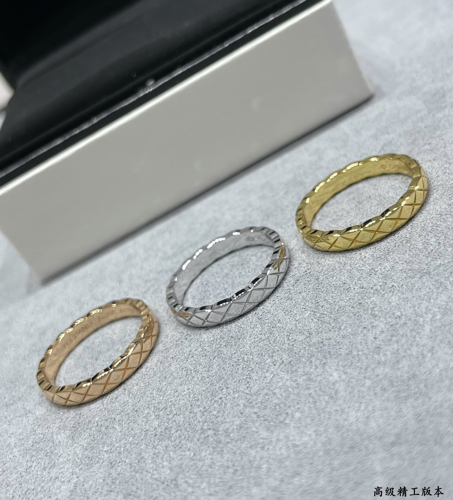 Ch**el Narrow D1am0nd Pattern Smooth Ring