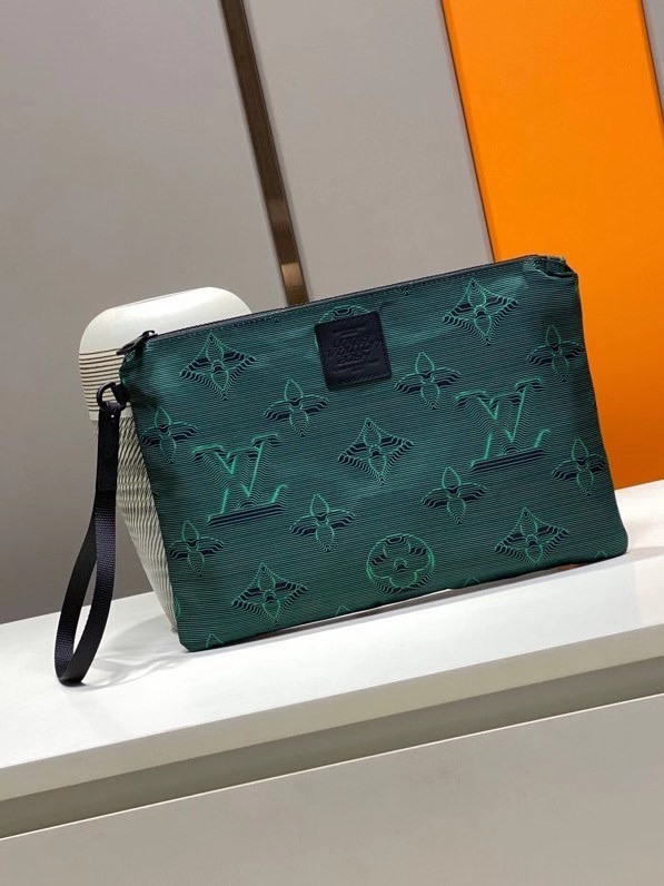 LV L0vis Vvtt0n 2054 REVERSIBLE POUCH M80142