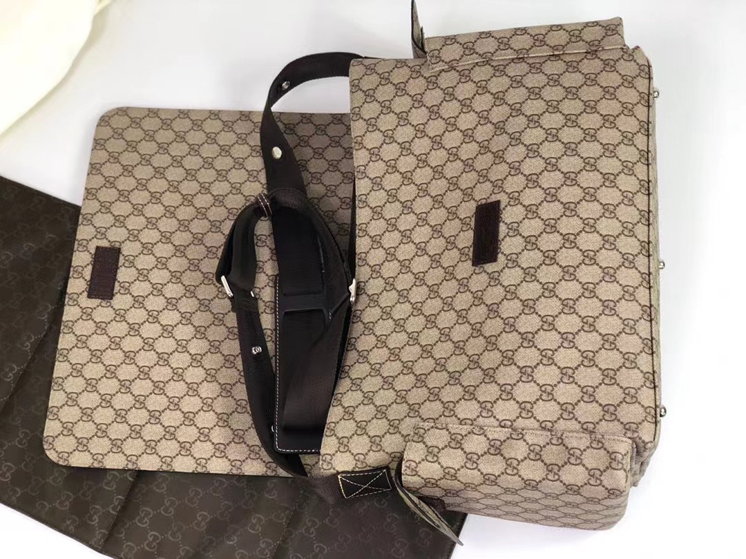 Gvc*1 GG PLUS DIAPER BAG 44x28x14cm