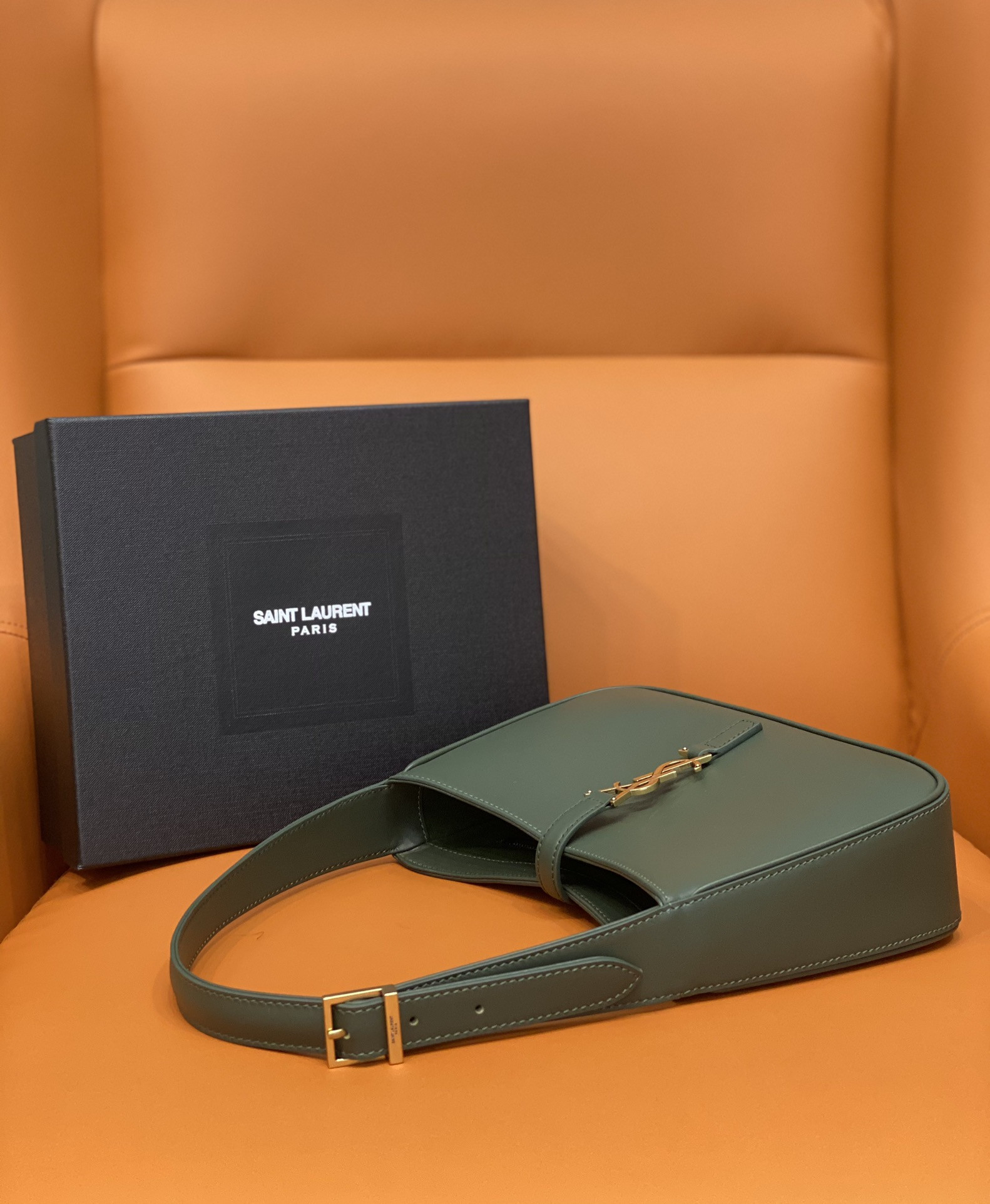 Y51 LE 5 À 7 IN SMOOTH LEATHER VERT FONCE 23 X 16 X 6.5 CM