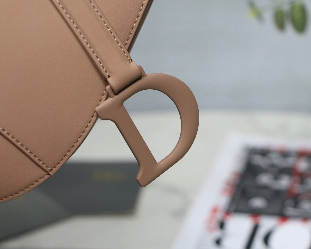 D10r Saddle Bag Antique Pink Smooth Calfskin 25.5x20x6.5cm