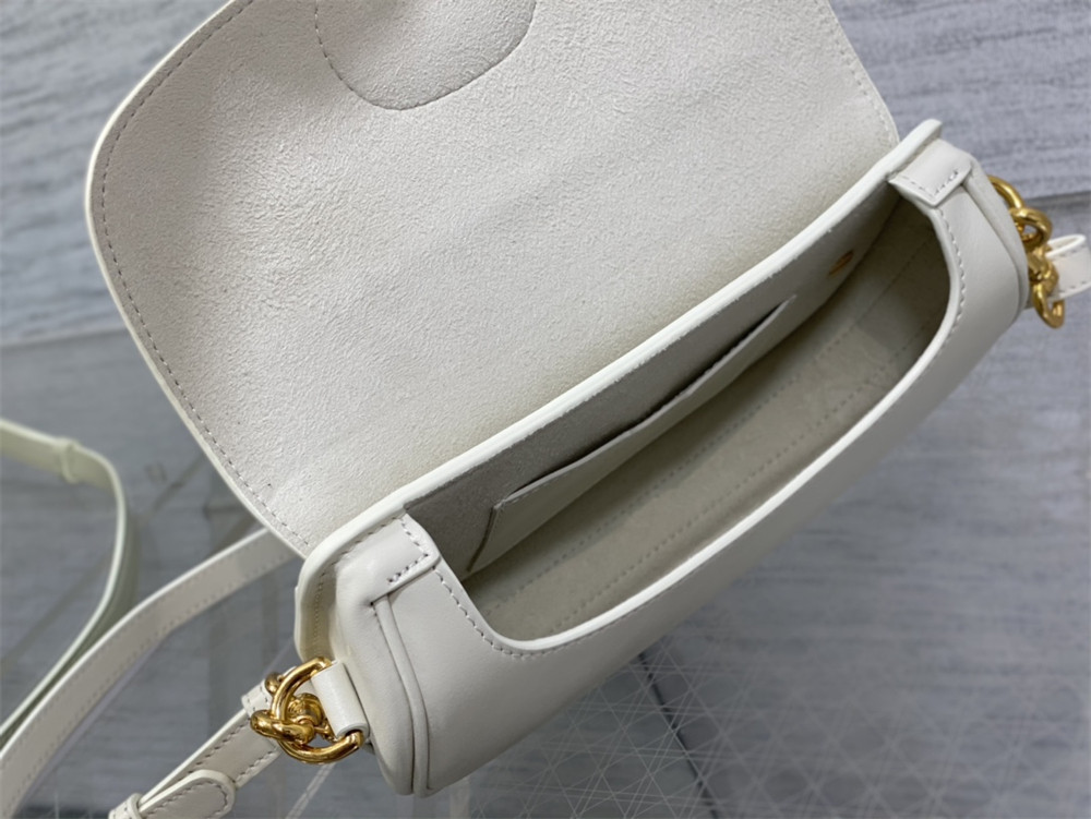 D10r BOBBY EAST-WEST BAG Latte Box Calfskin white