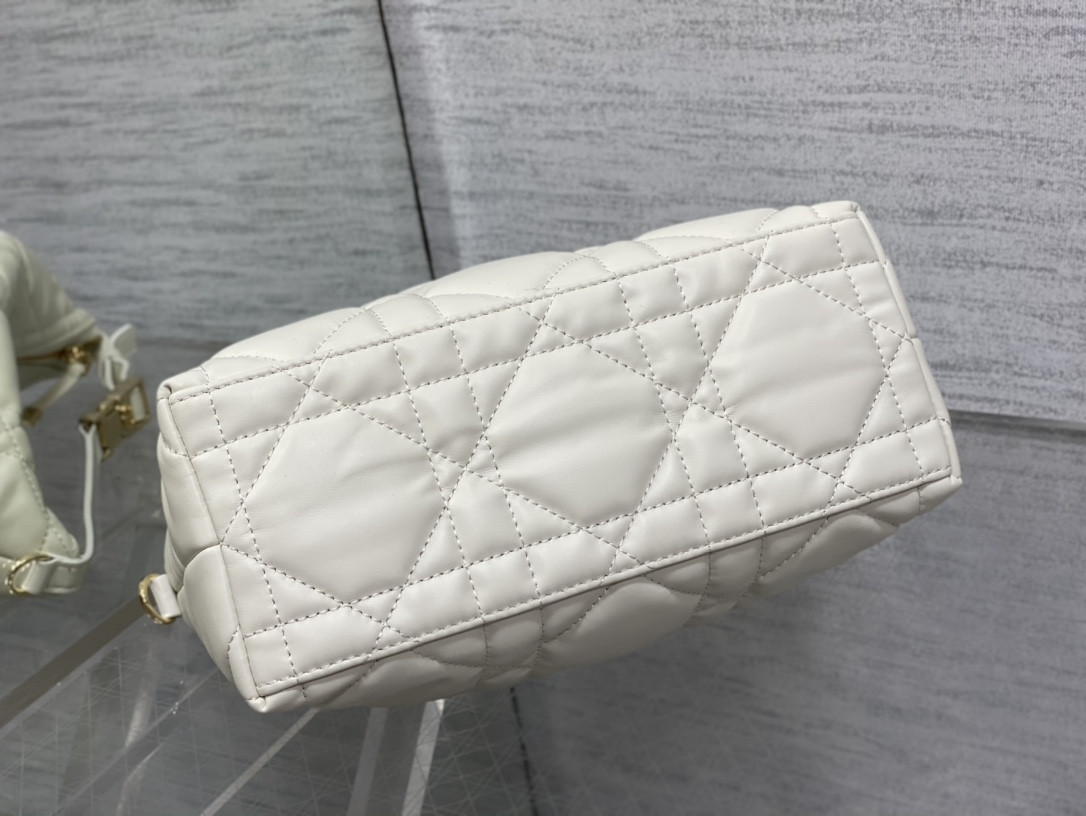 MEDIUM D10r TRAVEL NOMAD POUCH WHITE