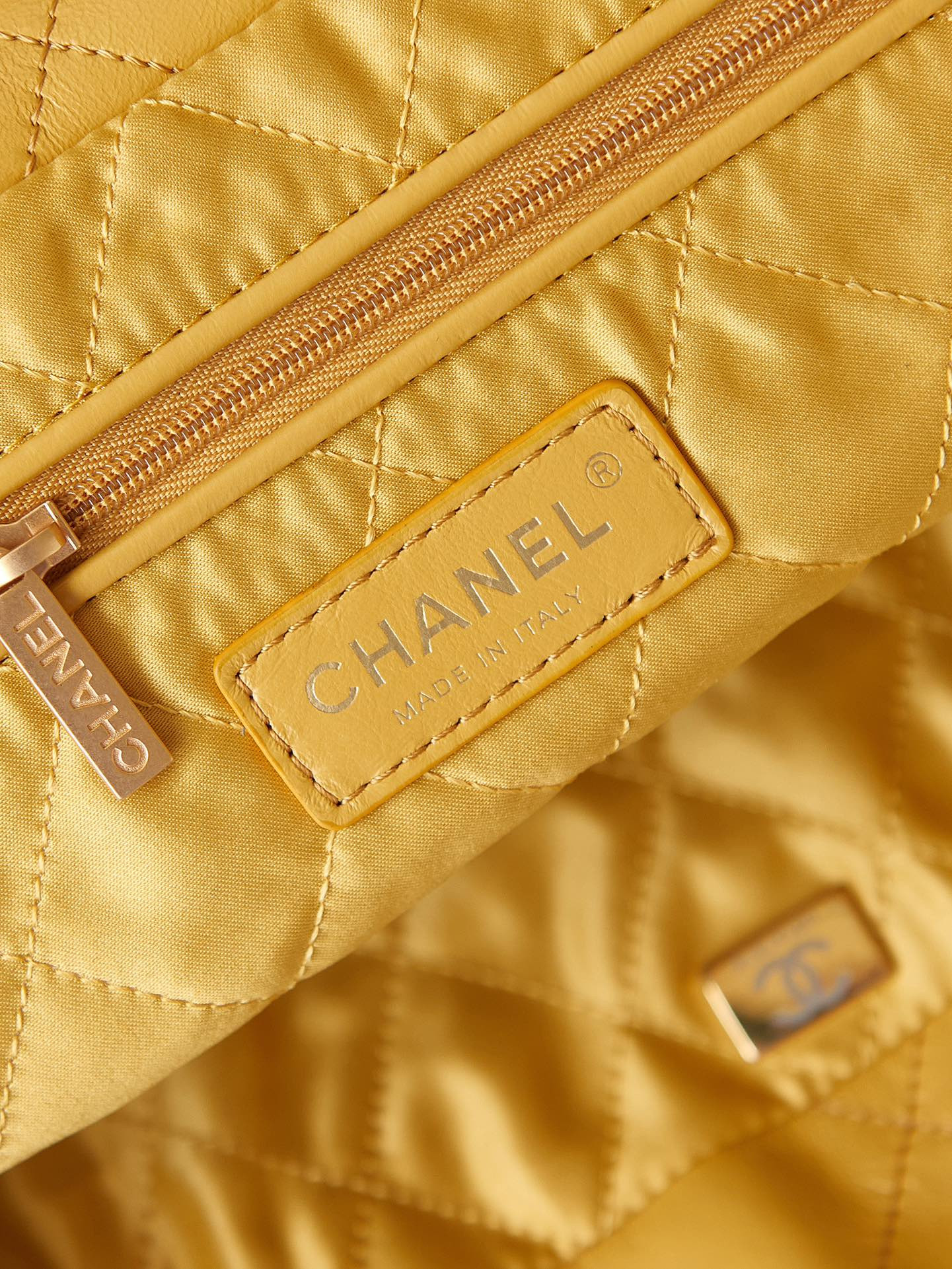Ch**el 22 SMALL HANDBAG Shiny Calfskin YELLOW 15.2×16.4×3.1 in
