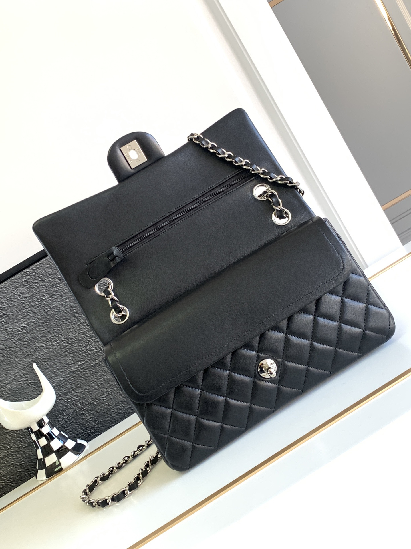 Ch**el CLASSIC HANDBAG GRAINED SHINY CALFSKIN & SILVER-TONE METAL BLACK 6 × 9.9 × 2.5 in