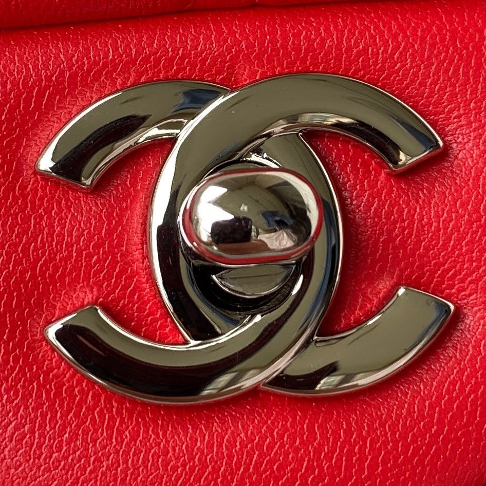 Ch**el SMALL CLASSIC HANDBAG LAMBSKIN & SILVER-TONE METAL Red 5.7 × 9 × 2.3 IN