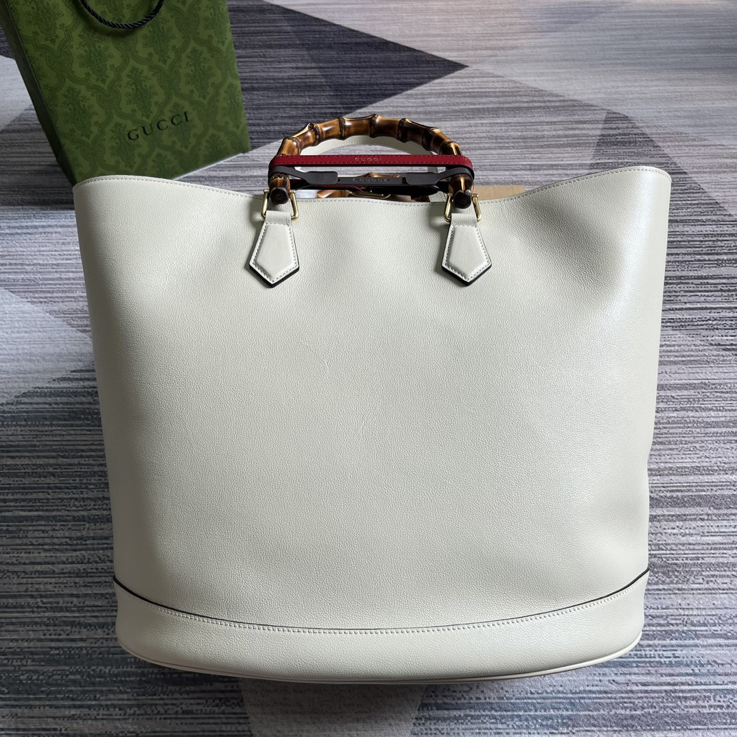 Gvc*1 DIANA LARGE TOTE BAG White 40W x 34H x 21D CM