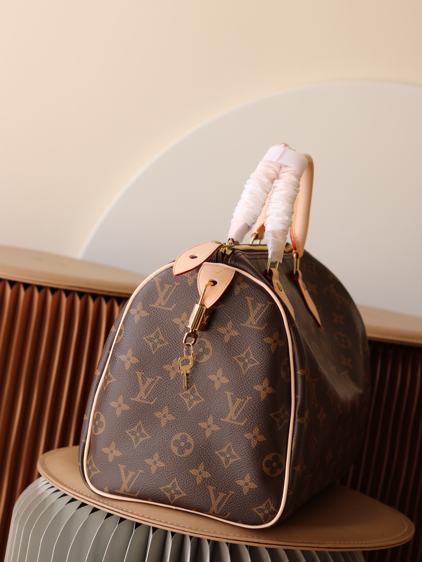 L0vis Vvtt0n M41108 Speedy 30