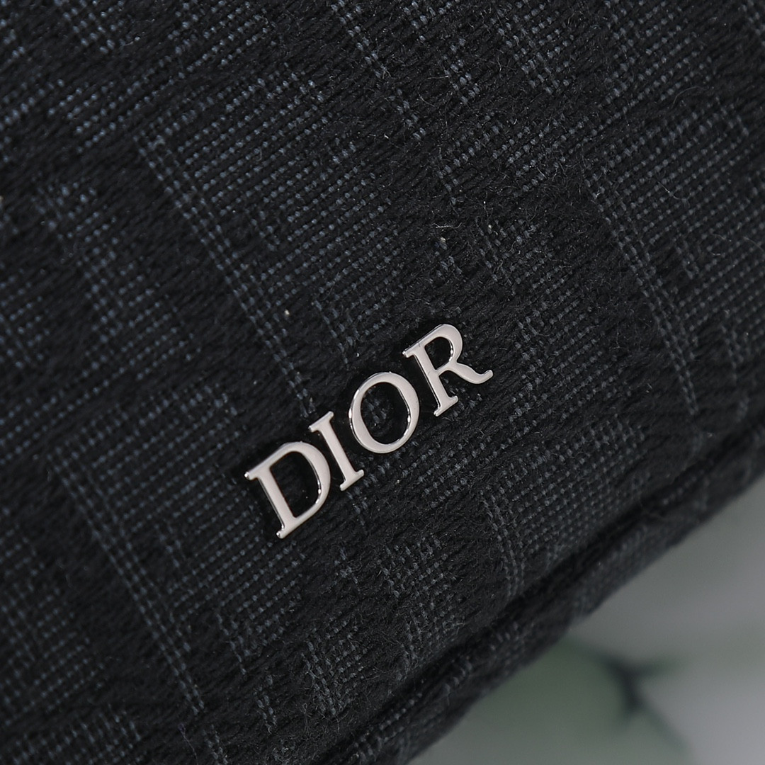 d10r safari N0r*h-south tote bag black d10r oblique jacquard 8.5 x 9.5 x 3 inches