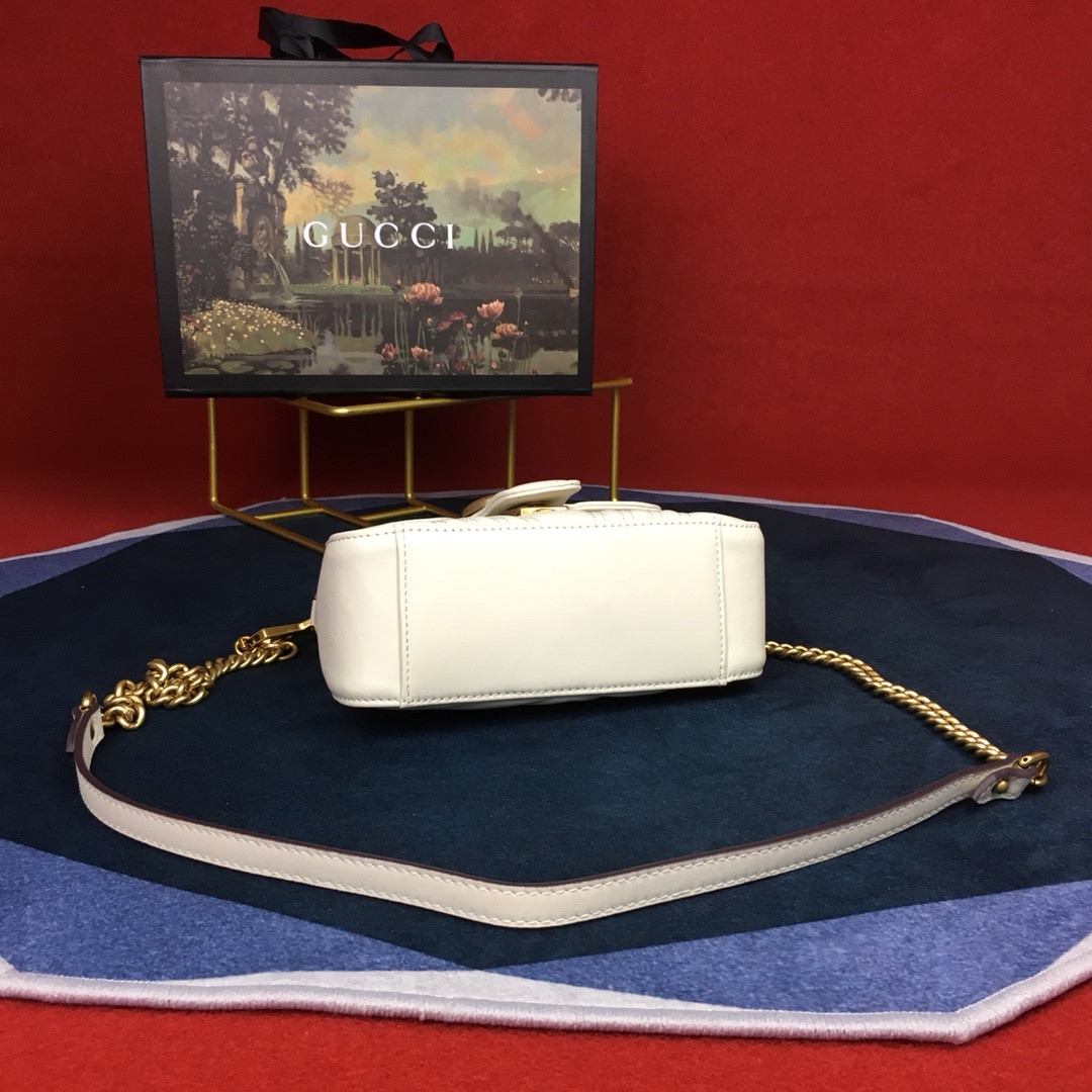 Gvc*1 GG MARMONT MATELASSÉ MINI BAG WHITE 8.5"W x 5"H x 2.5"D