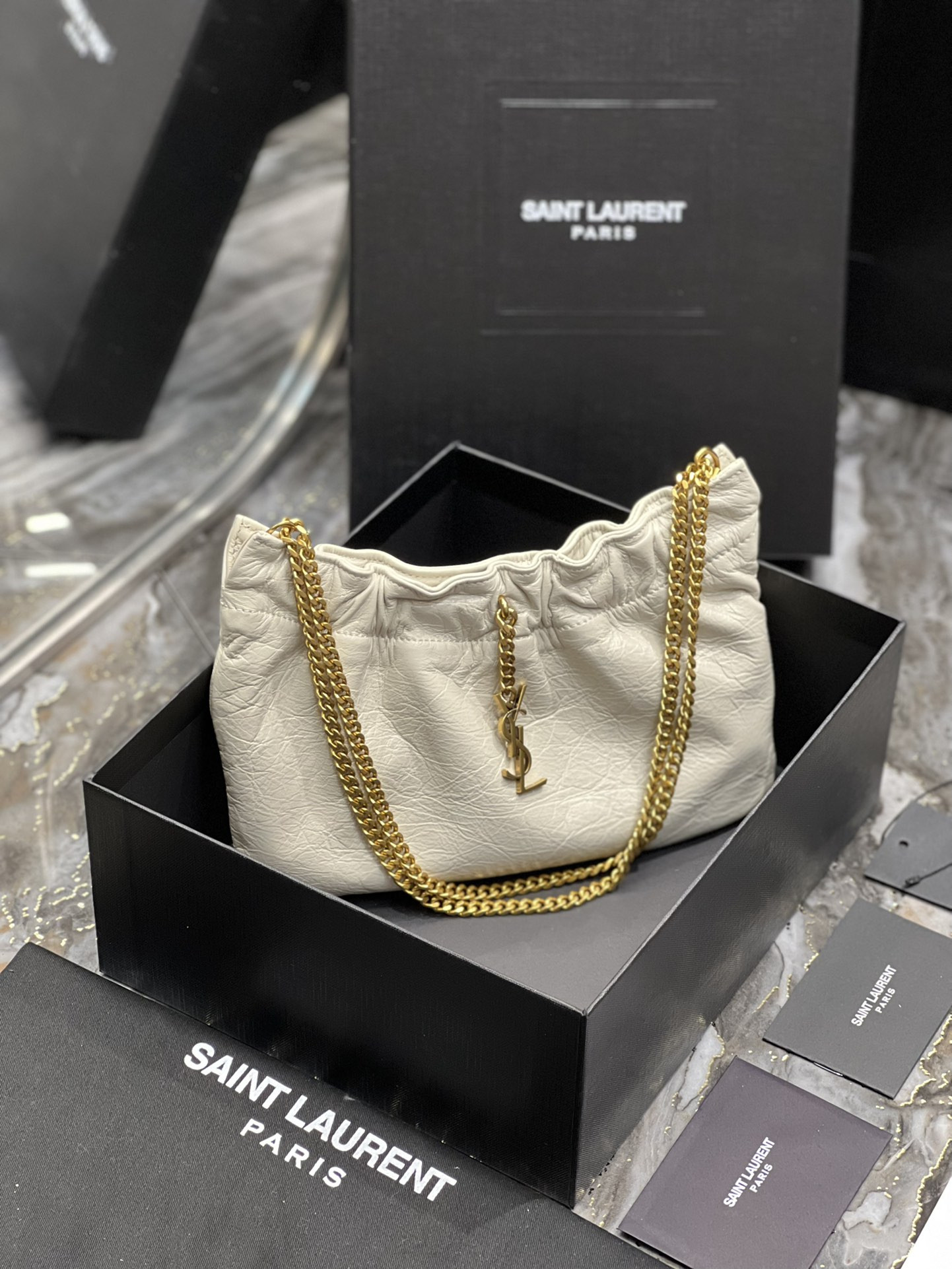 Y51 Mini leather shoulder bag White 24x14x4 cm