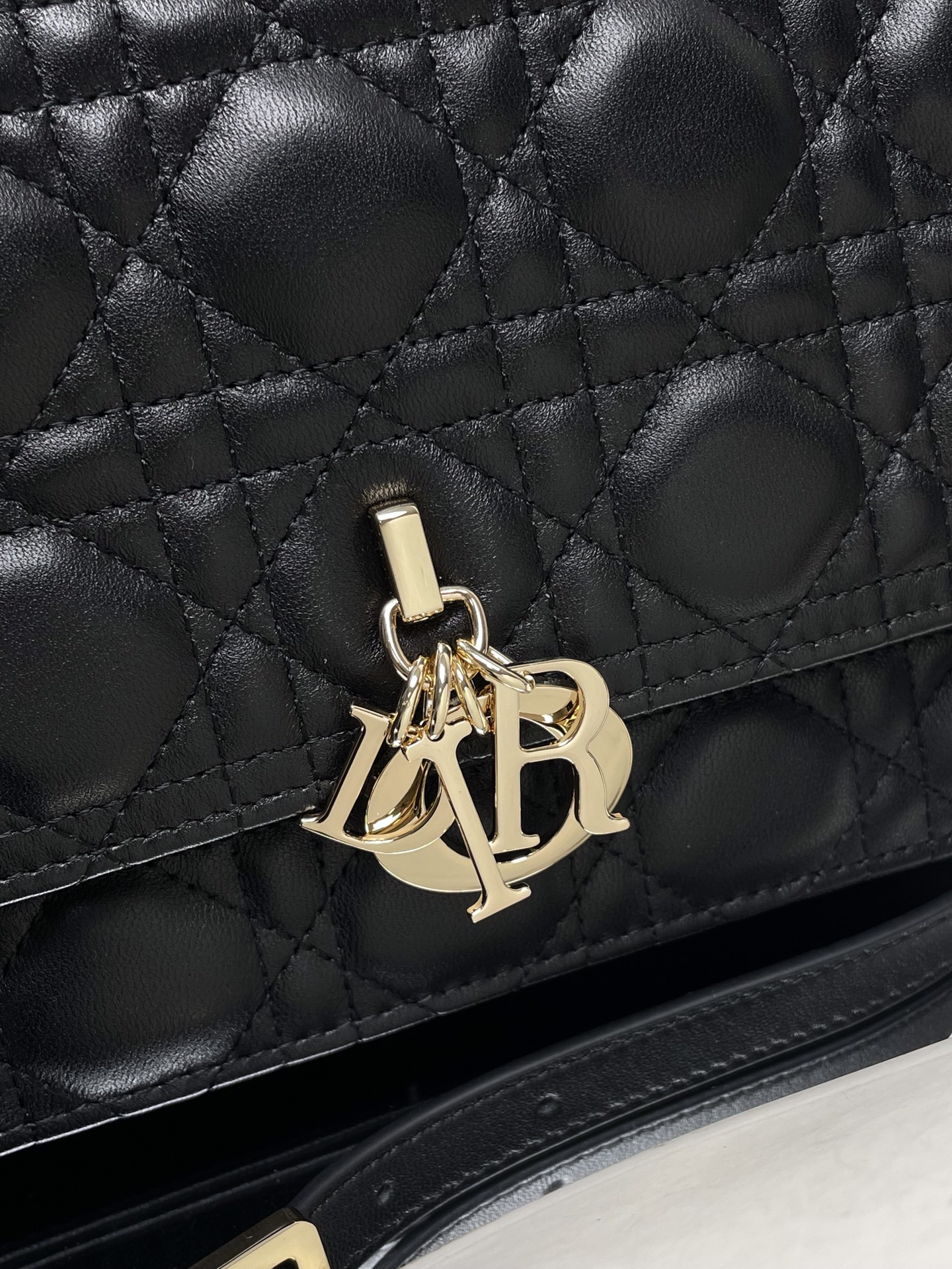 My D10r Top Handle Bag Black 9.5 x 5.5 x 3 inches