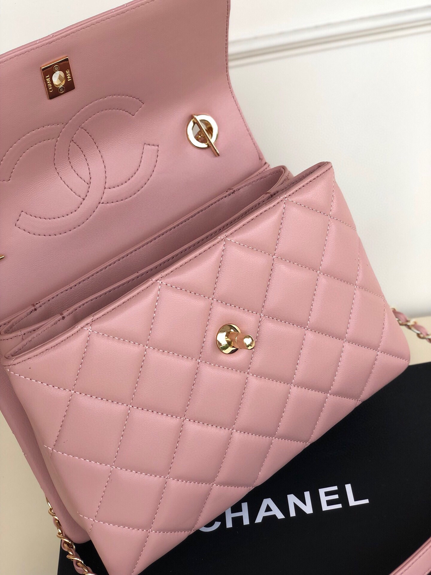 Ch**el FLAP BAG WITH TOP HANDLE 6.6 × 9.8 × 4.7 in