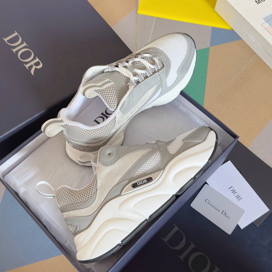 UA D10r B22 white Sneaker