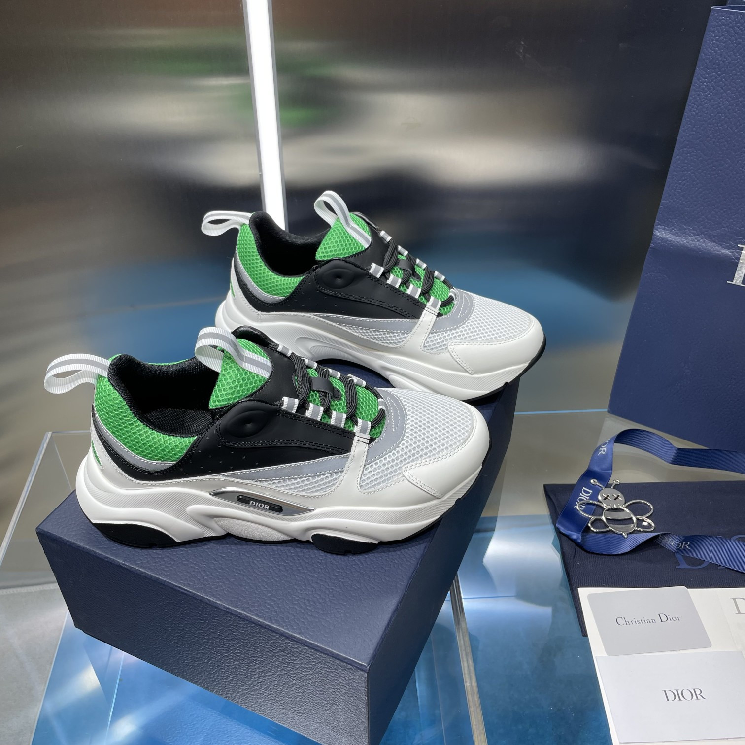 UA D10r B22 Sneaker