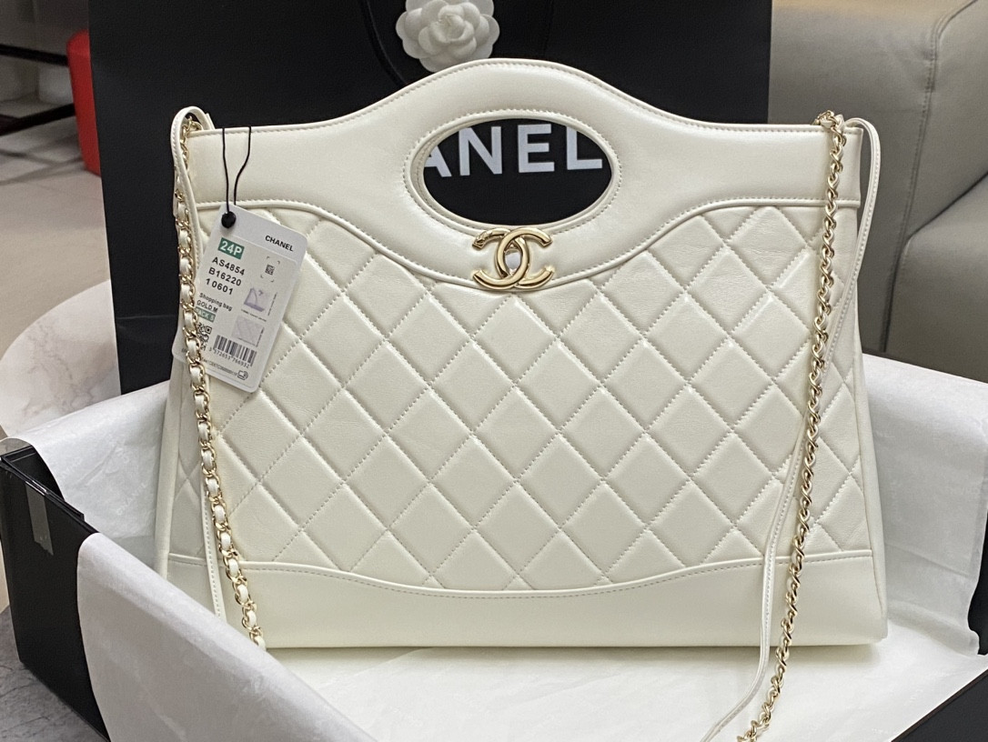 Ch**el SHOPPING BAG Shiny Lambskin & Gold-Tone Metal 35x39x8cm