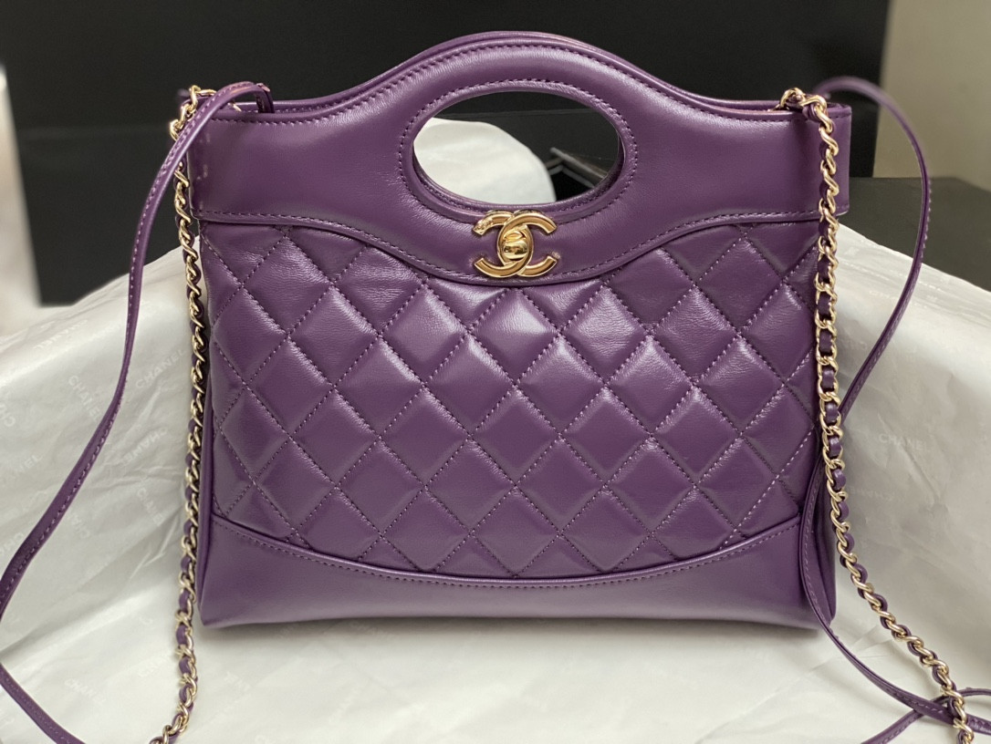 Ch**el MINI SHOPPING BAG Shiny Lambskin & Gold-Tone Metal 22x23x5.5cm