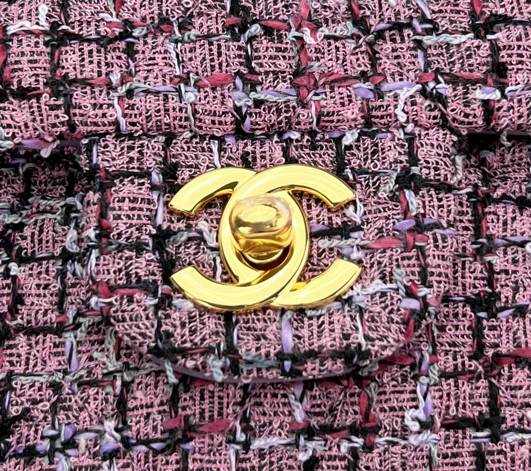 Ch**el CLASSIC 11.12 HANDBAG Tweed & Gold-Tone Metal 6 × 9.9 × 2.5 in