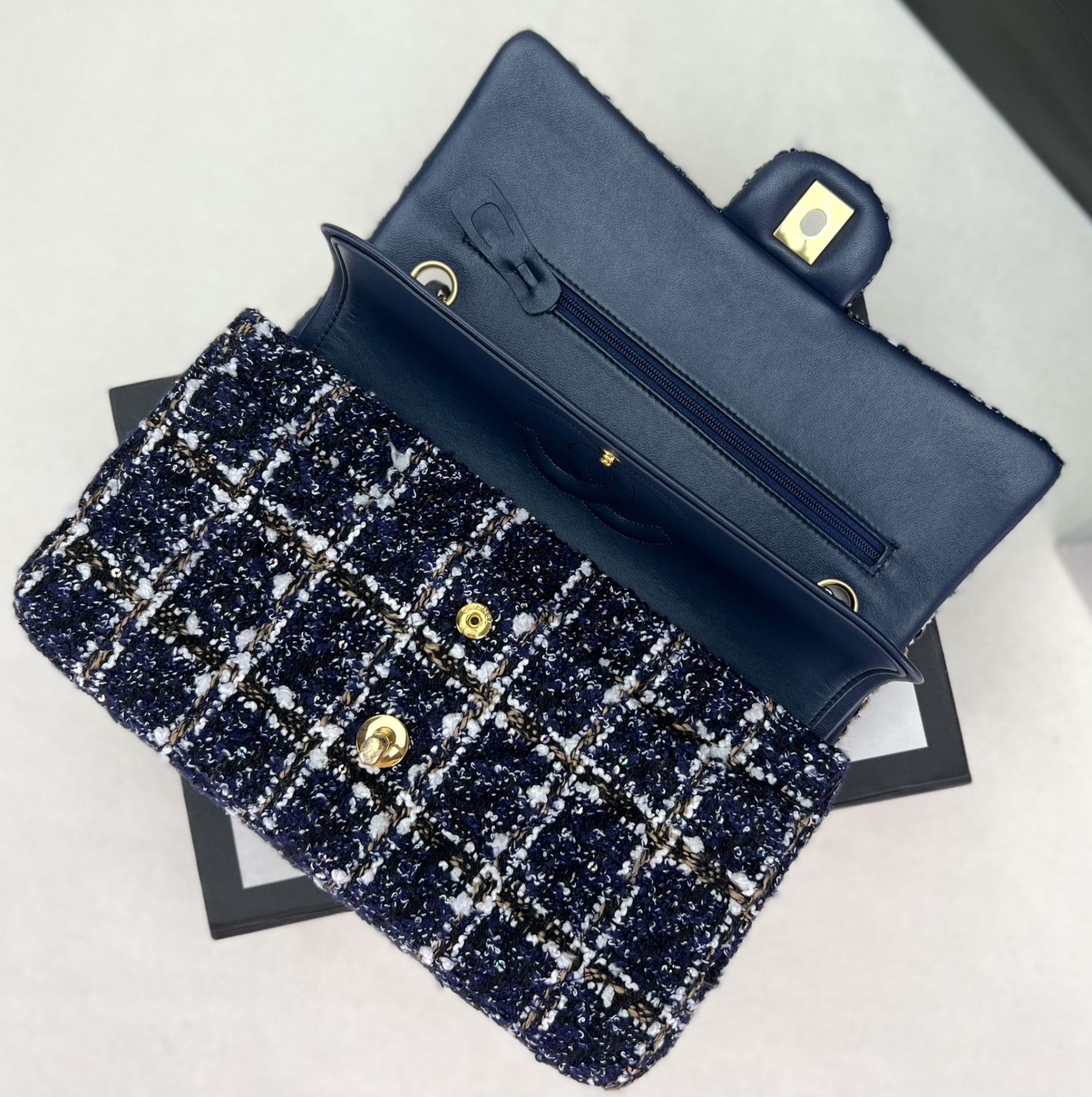 CHANEL CLASSIC 11.12 HANDBAG Tweed & Gold-Tone Metal 6 × 9.9 × 2.5 in