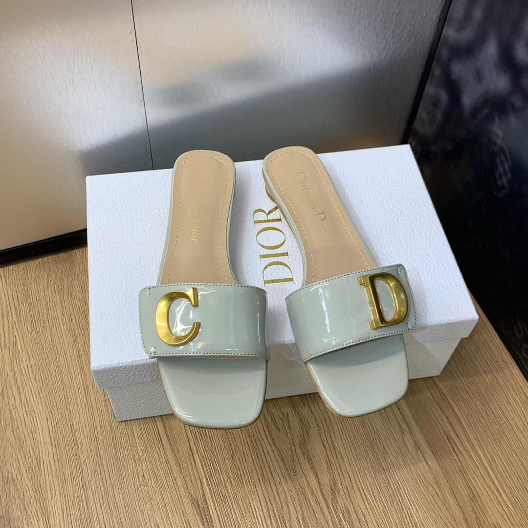 UA D10r Or C