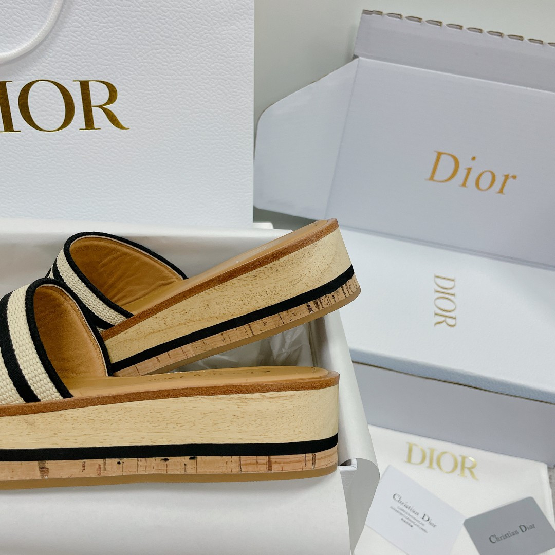 UA D10riviera Dway Platform Slide