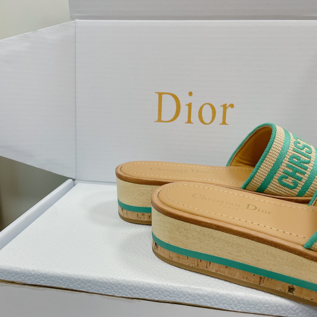UA D10riviera Dway Platform Slide