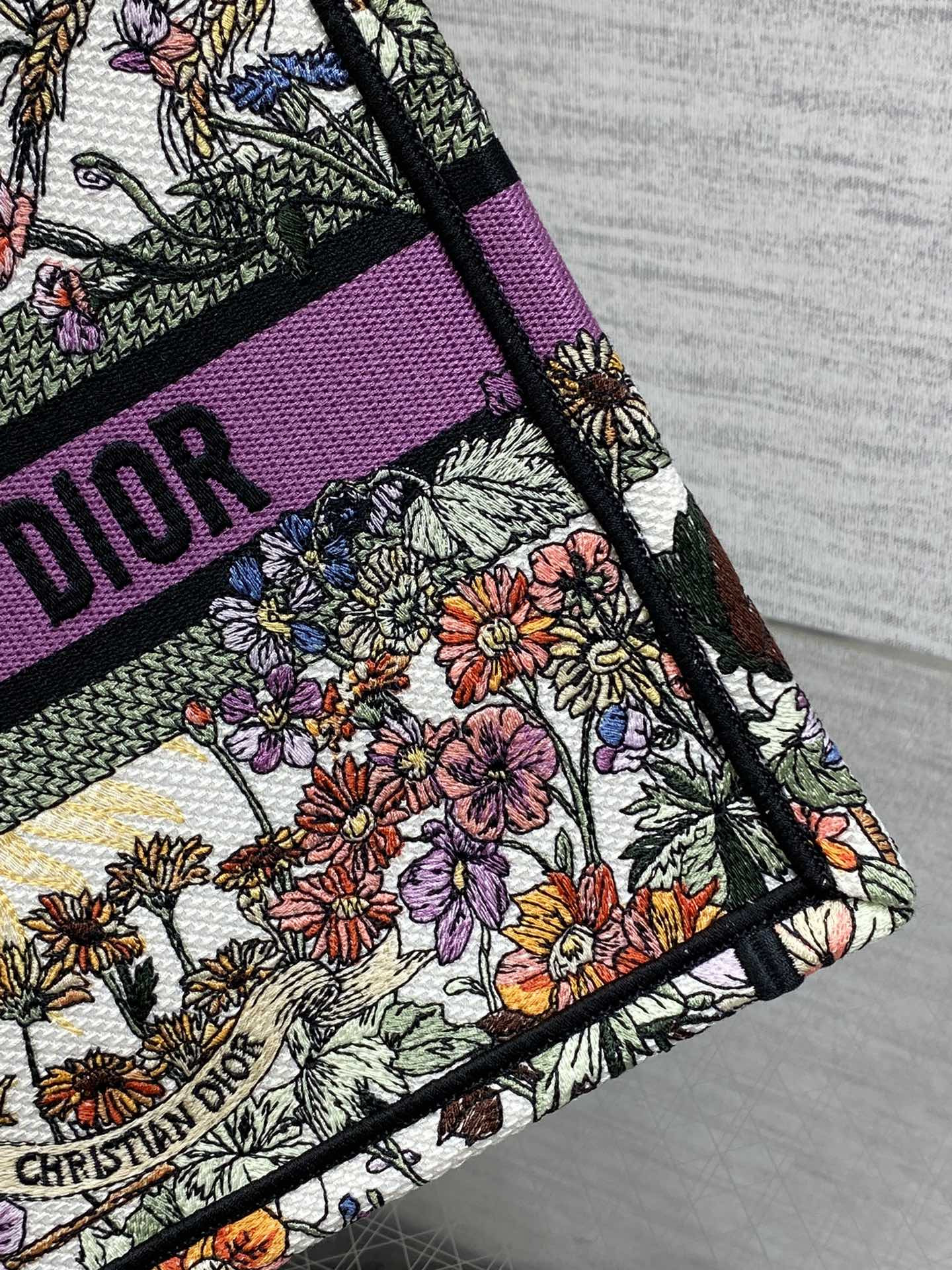 Small D10r Book Tote Ecru Multicolor D10r 4 Saisons Été Soleil Embroidery 26x8x22cm