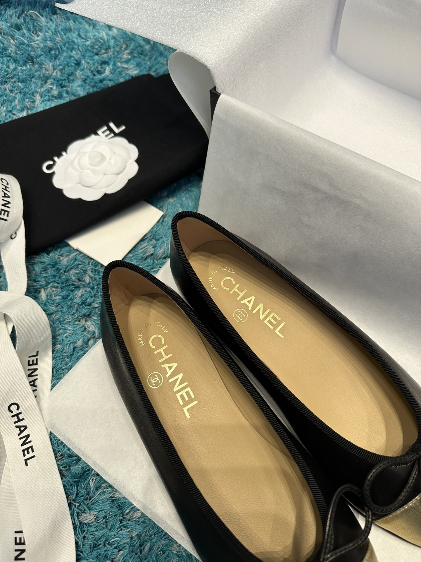 UA Ch**el BALLET FLATS