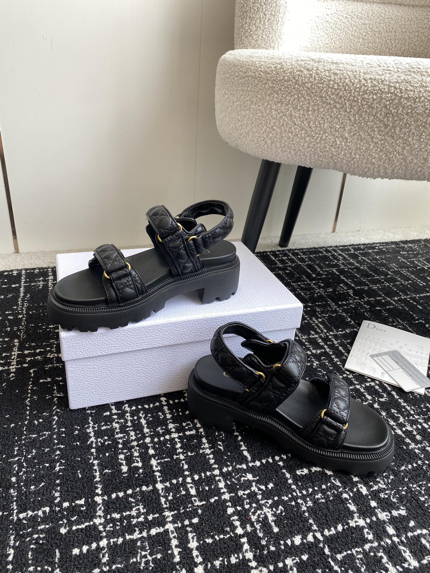 UA D10ract Platform Sandal