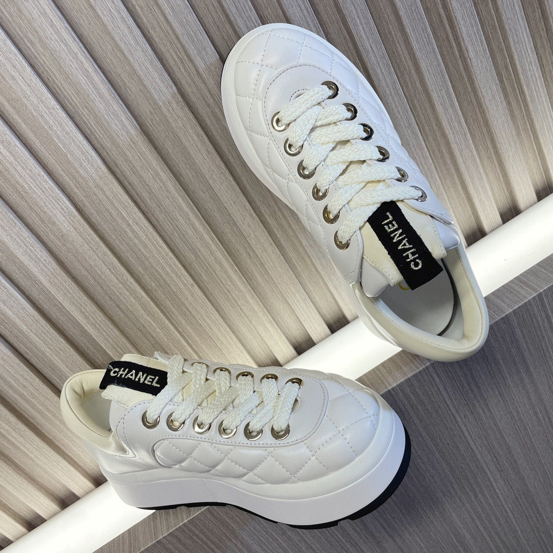 UA Ch**el SNEAKERS