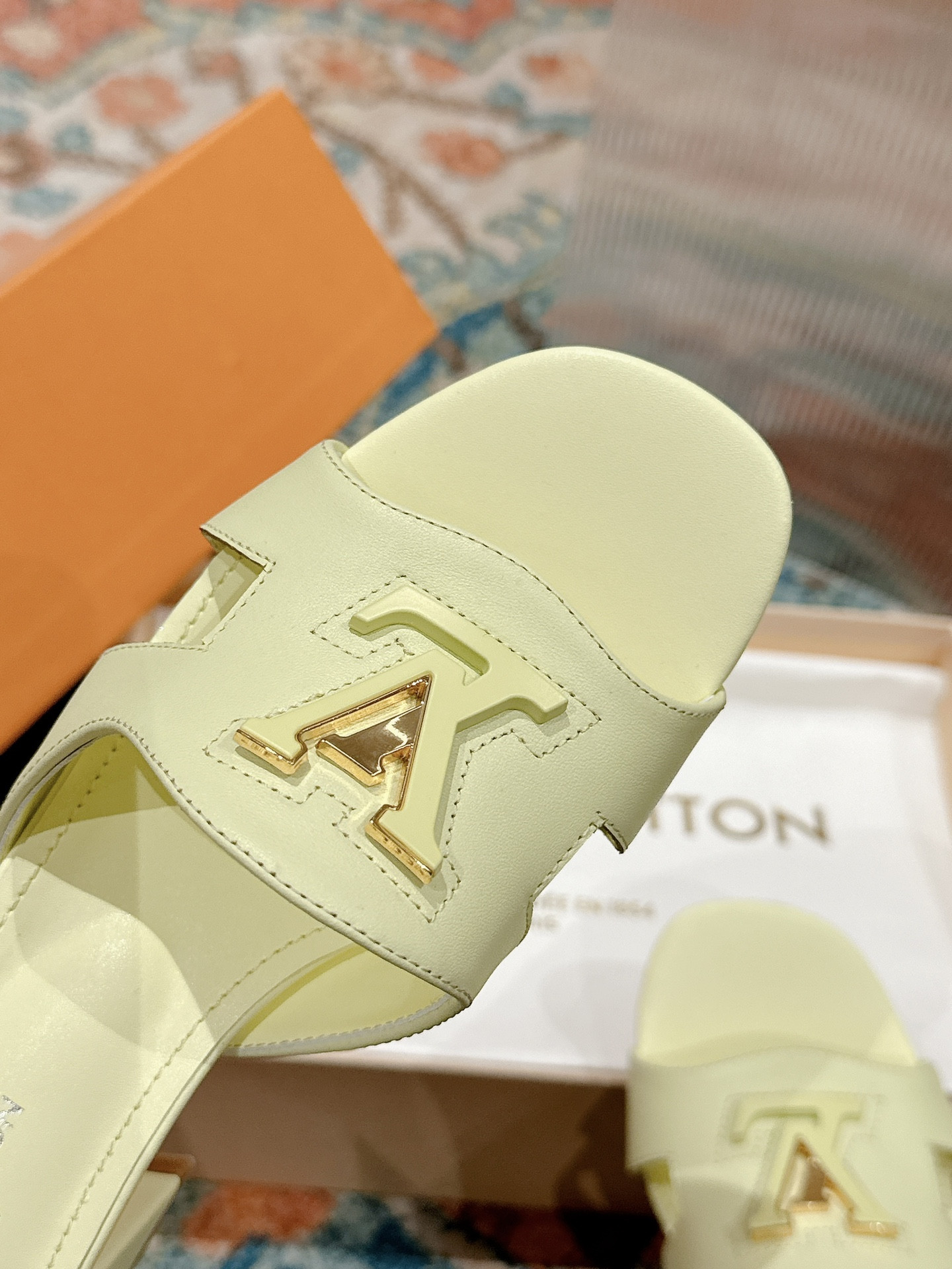 UA LV Heeled Mule