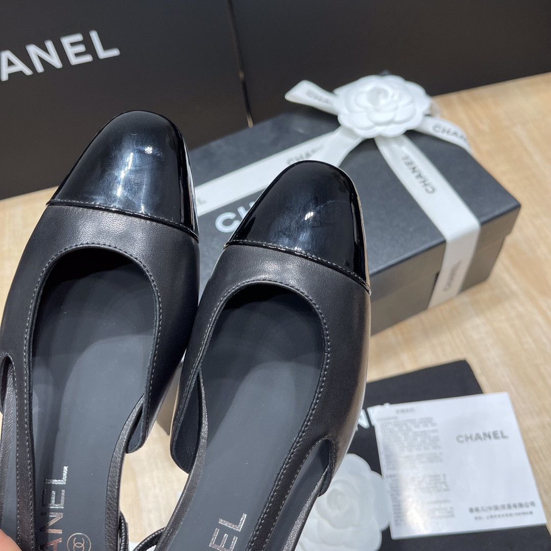 UA Ch**el SLINGBACKS FLAT