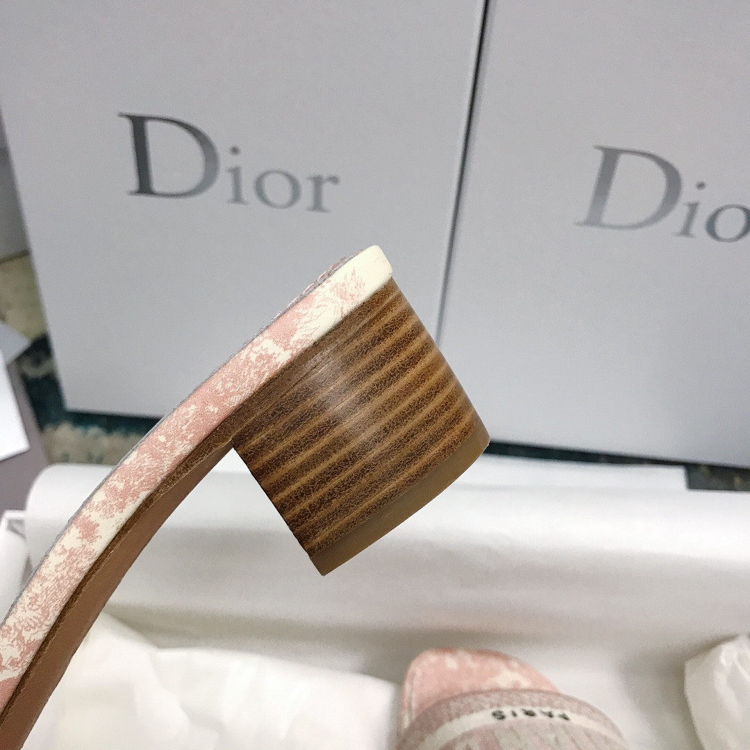 UA D10r Dway Heeled Slide
