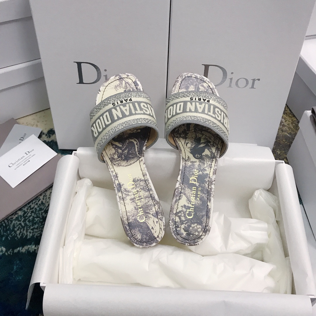 UA D10r Dway Heeled Slide