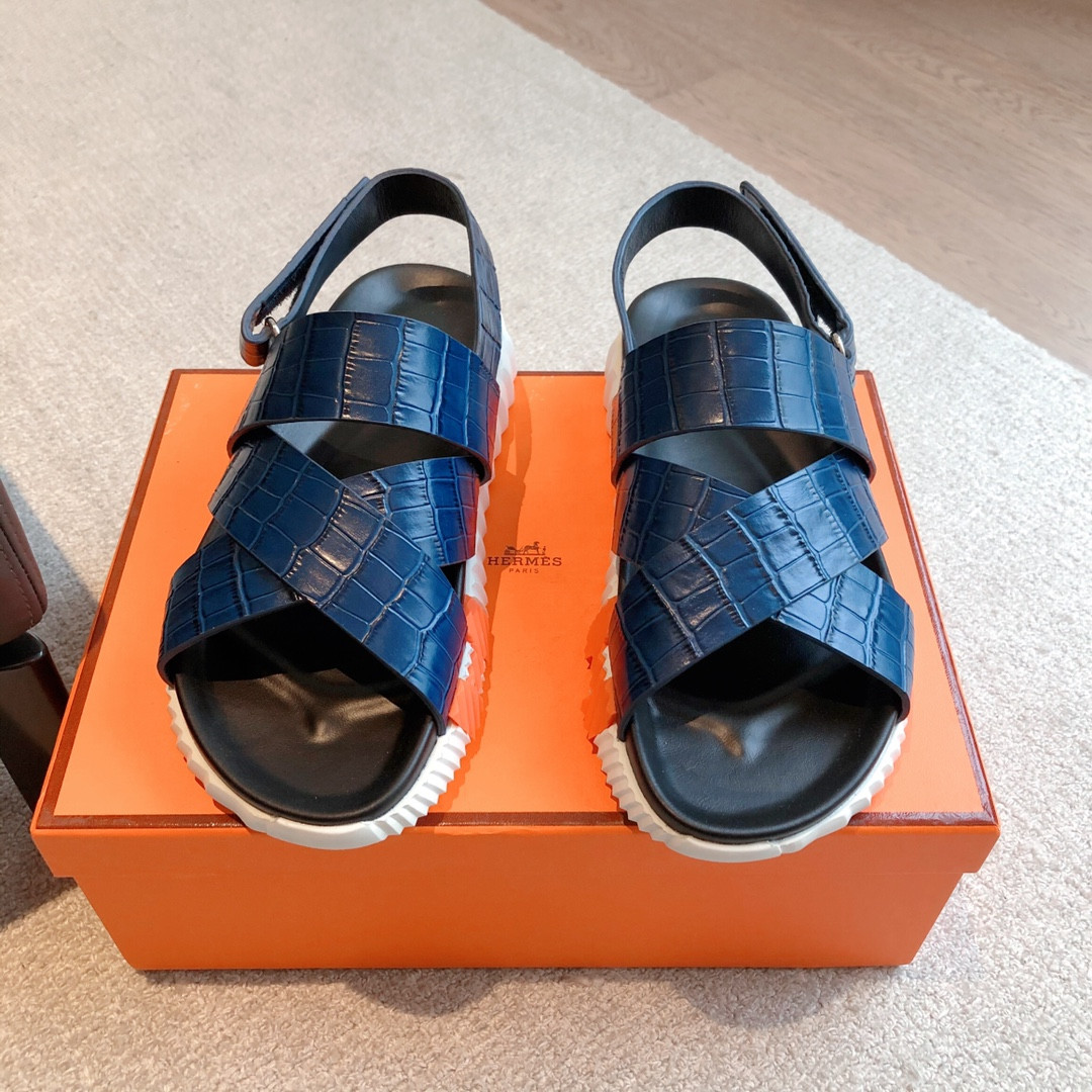 UA H**me5 Electric sandal
