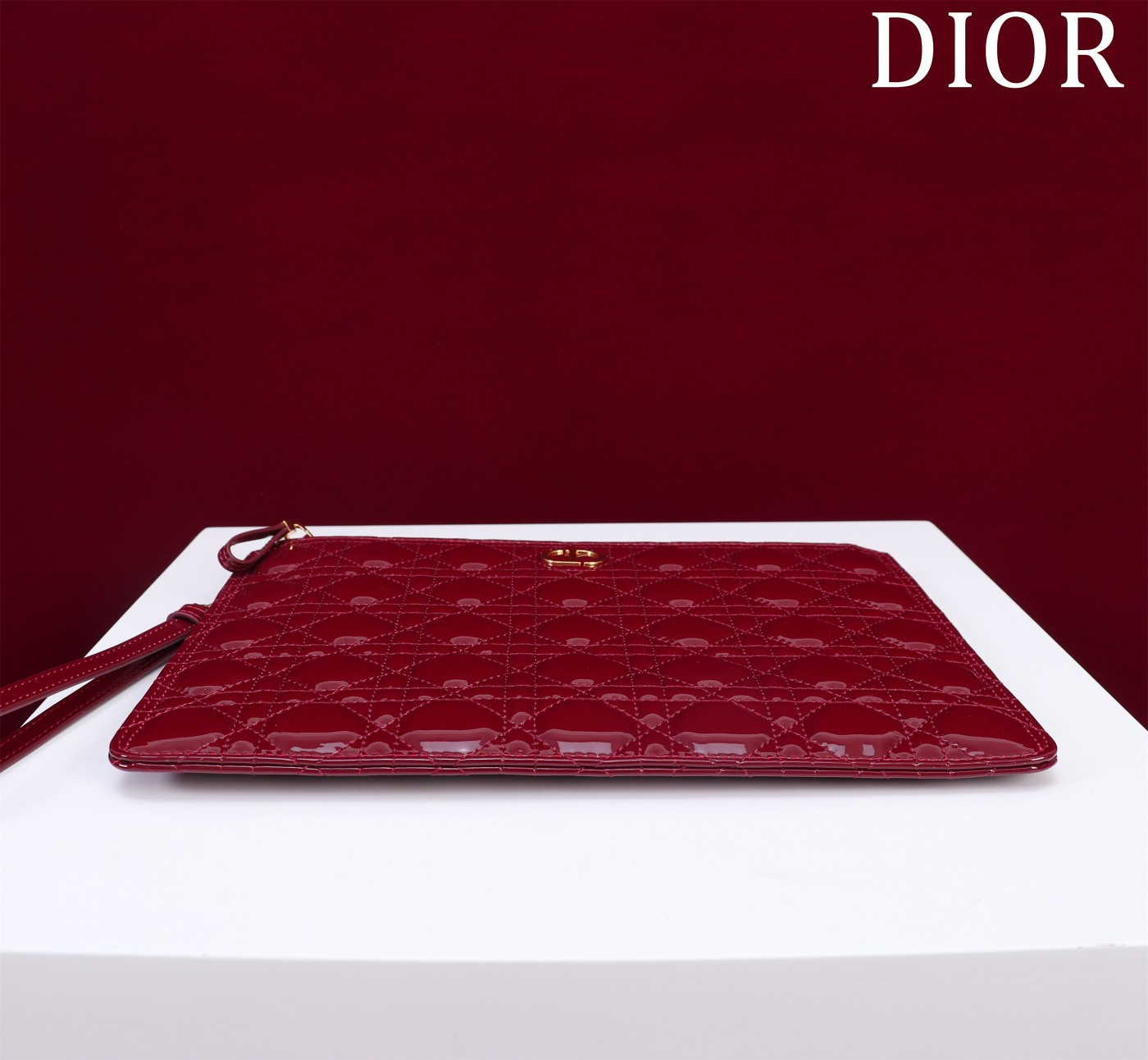 Large D10r Caro Daily Pouch 30 x 21.5 cm