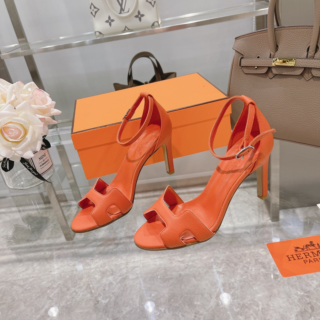 UA H**me5 Heeled Sandal