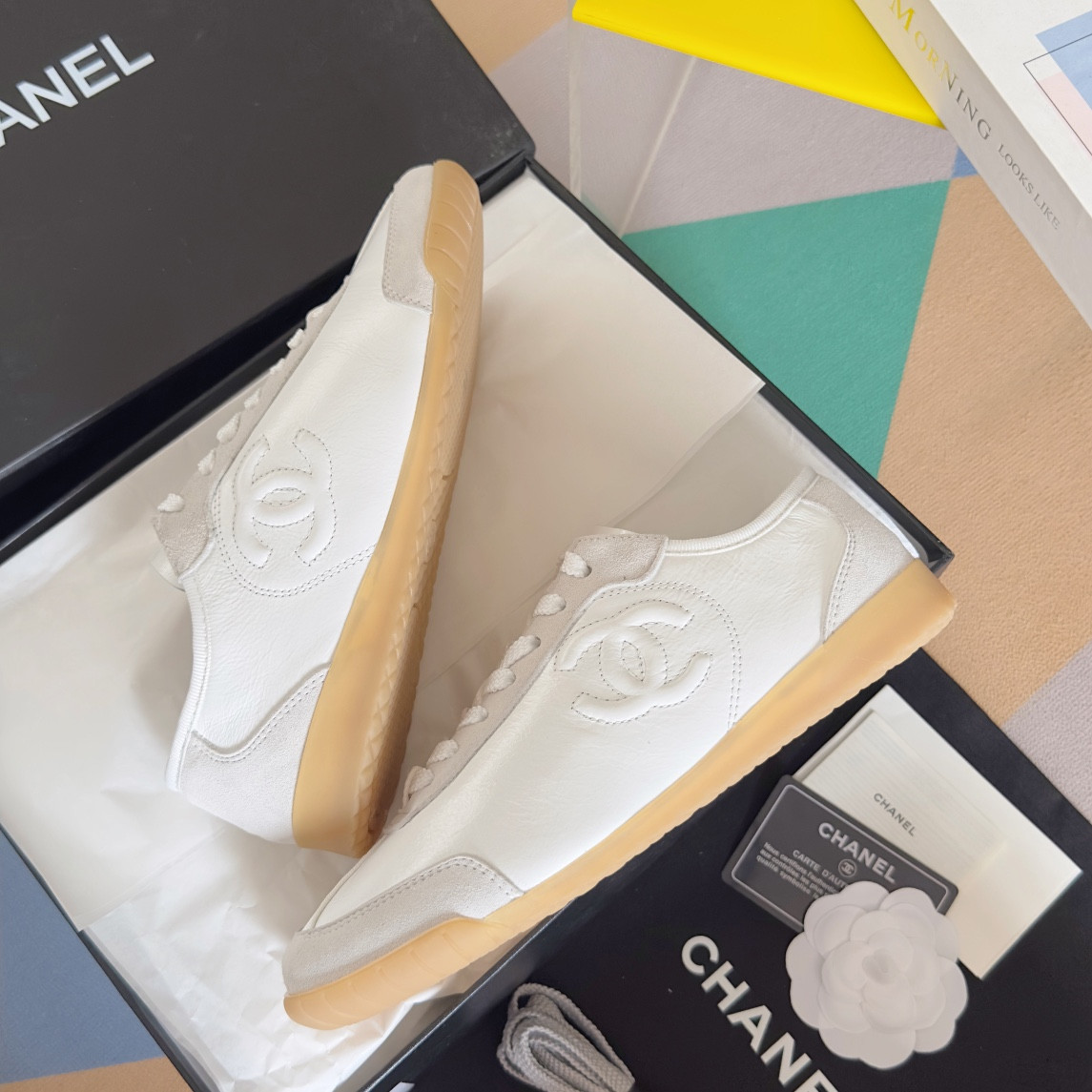 UA Ch**el SNEAKER