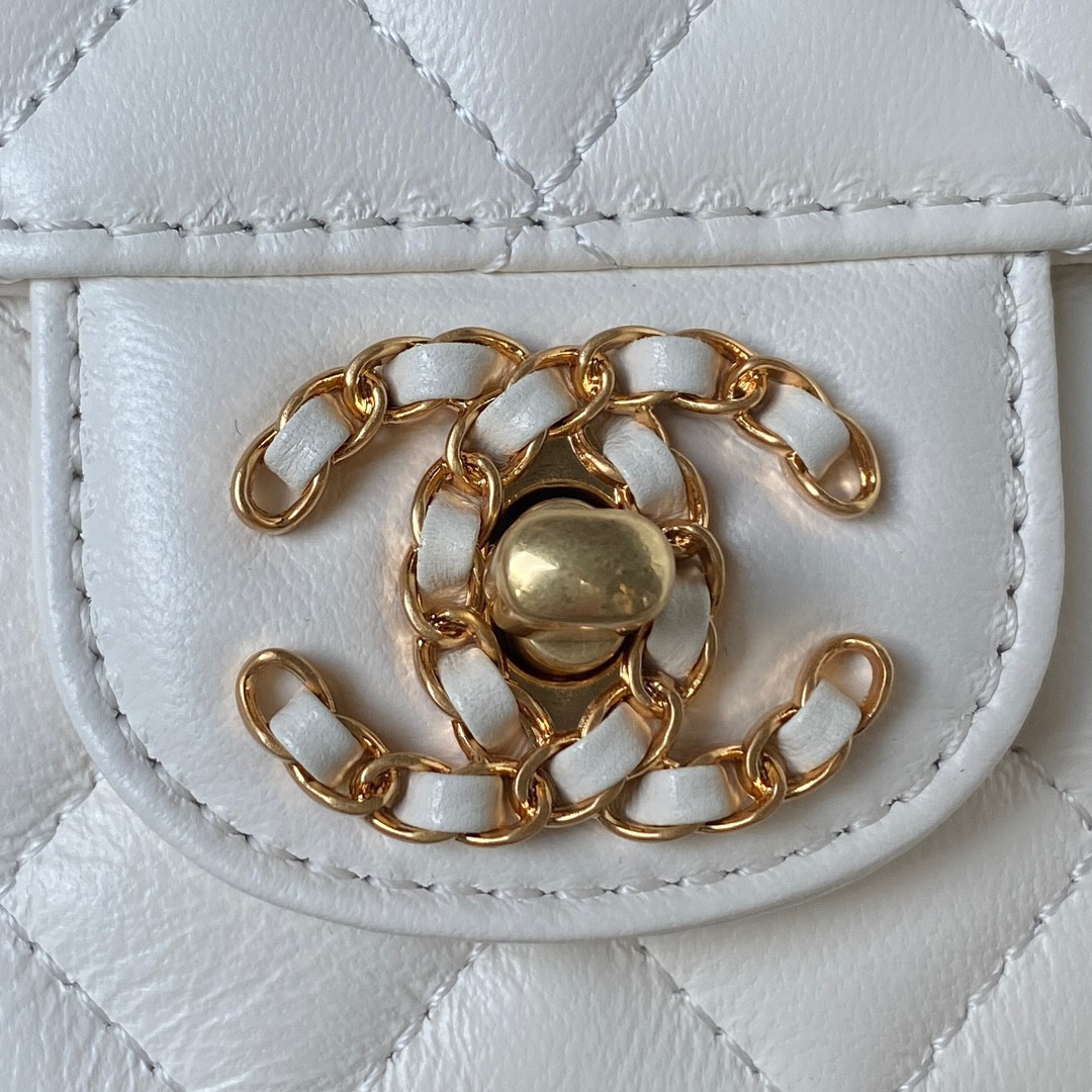 Ch**el MINI CLASSIC HANDBAG WITH TOP HANDLE 12 × 20 × 6 CM