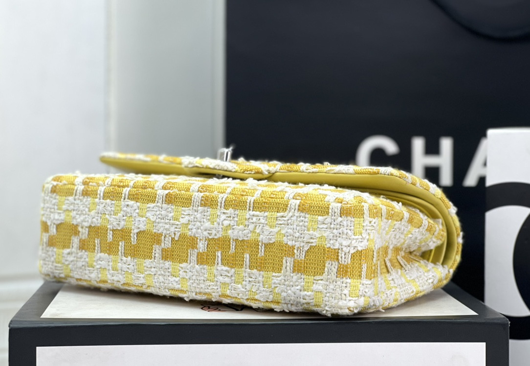 Ch**el Classic Flap Bag 25cm