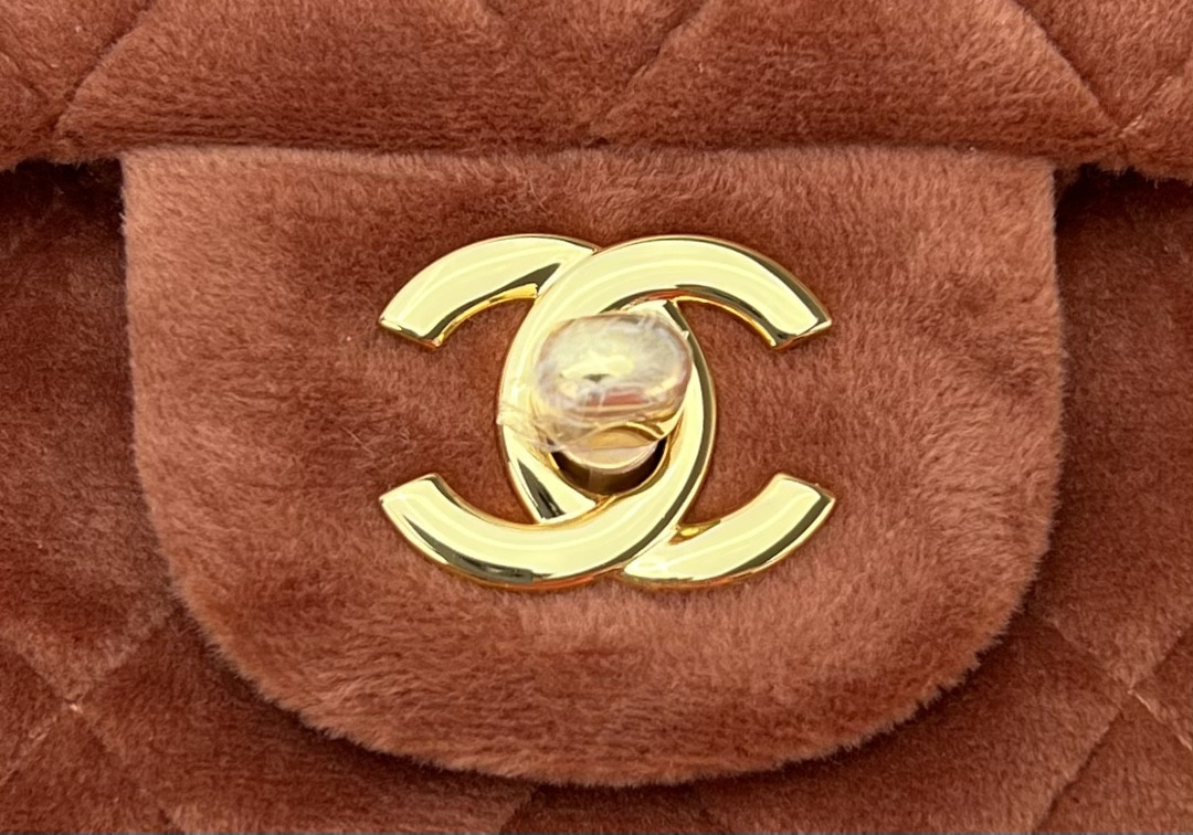 Ch**el Classic Flap Bag 20cm