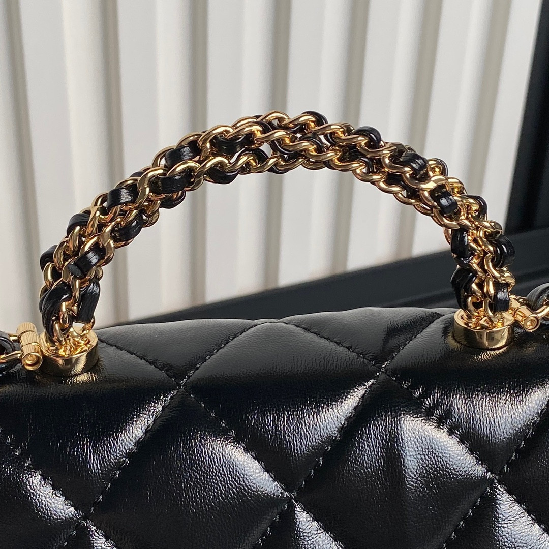 Ch**el WALLET ON CHAIN 17x25x8cm