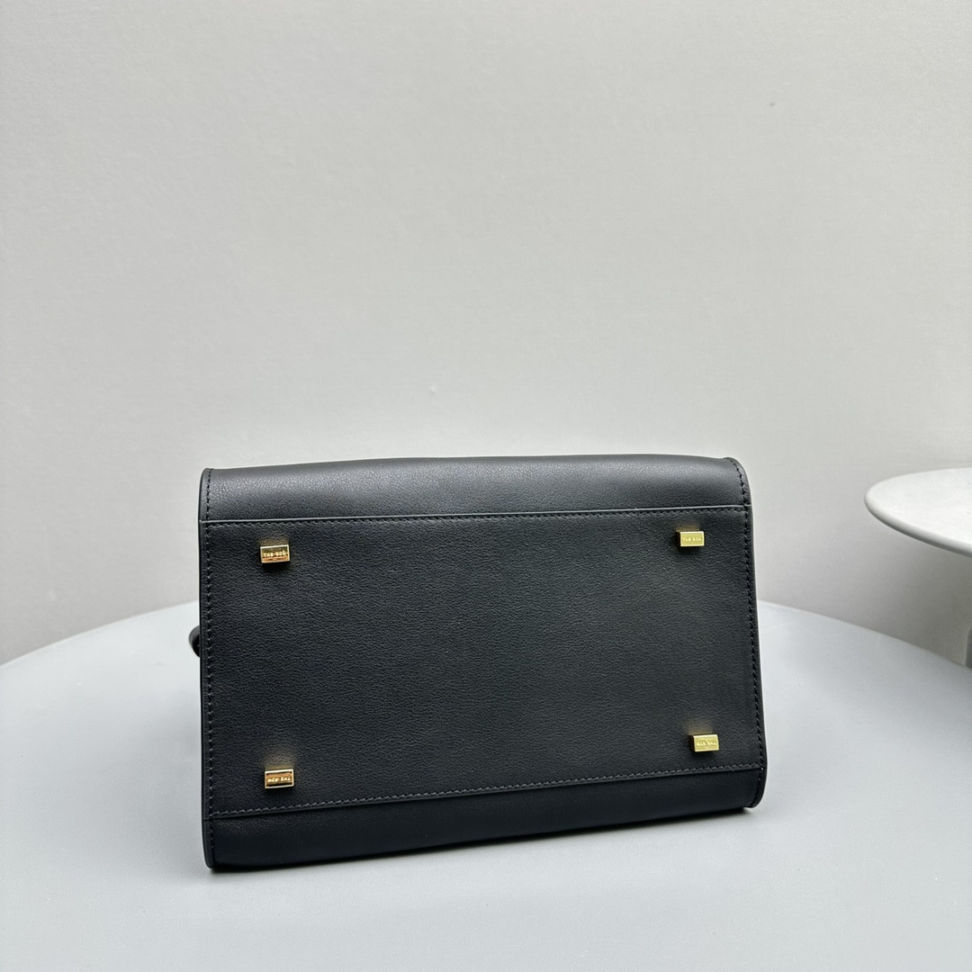 The R0w MARGAUX 10 26x17.5x21cm