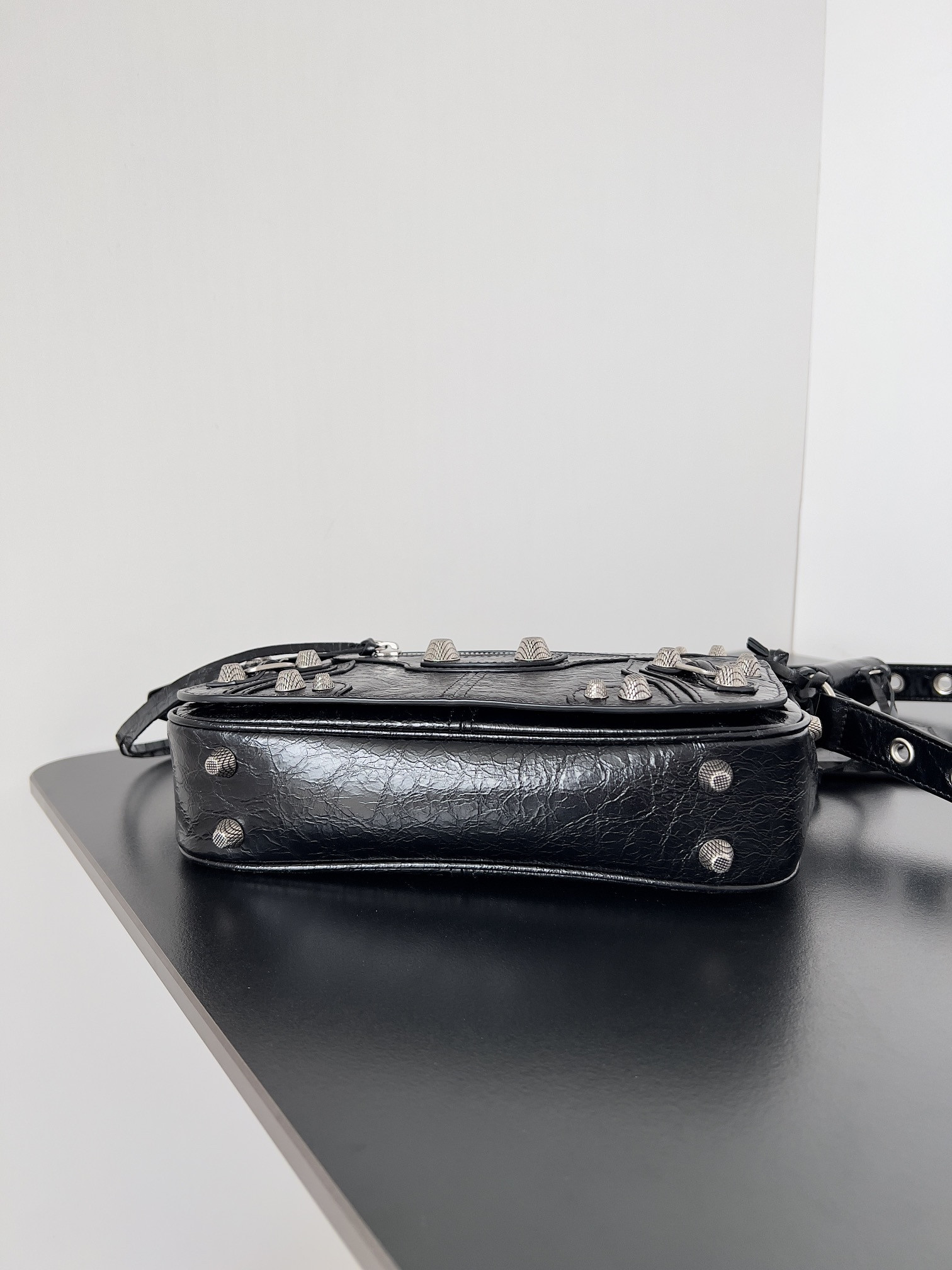Ba1en*iaga Le Cagole Mini Flap Bag in Black 20 x 14 x 5 cm