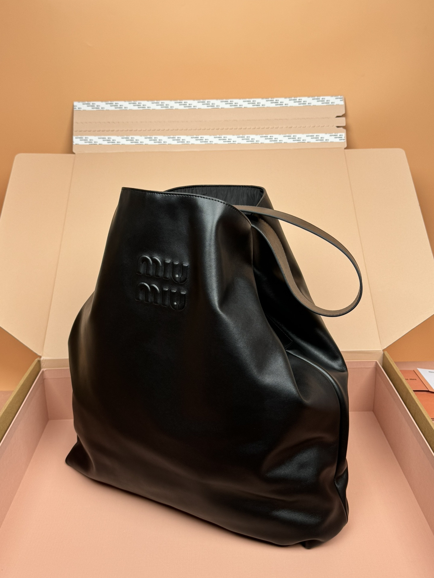 M1v M1v leather hobo bag 41×46×11cm